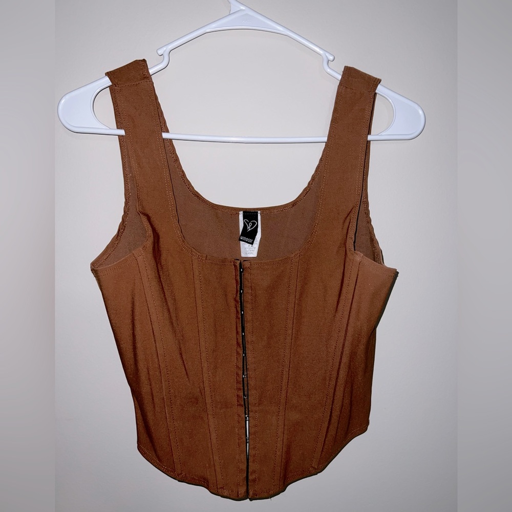 Tan clip front tank with boning